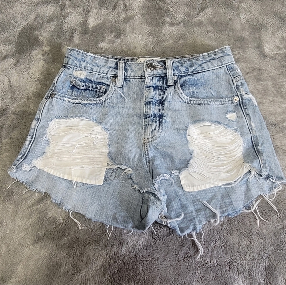 GARAGE Ripped Festival Jean Shorts, Size 0